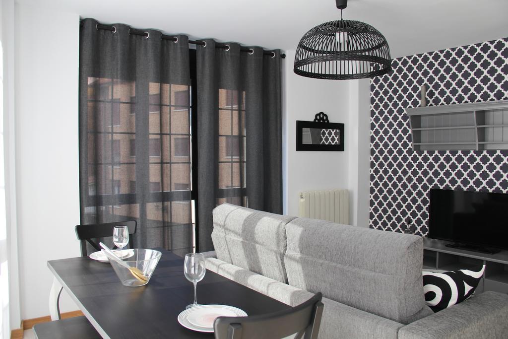 Apartamentos Vino Y Camino Najera Phòng bức ảnh